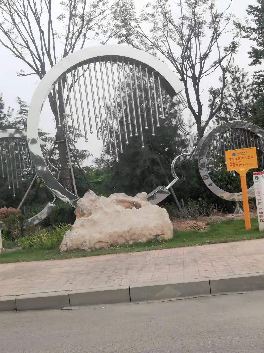 濟(jì)南鐵藝大門(mén)